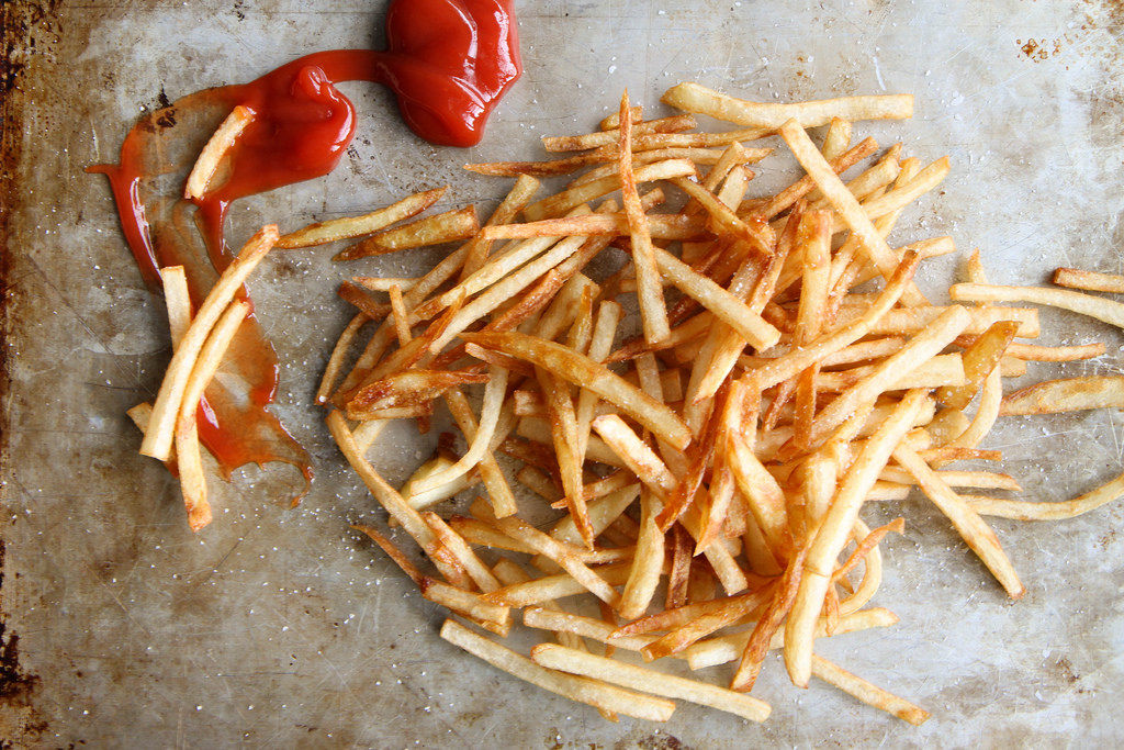 Shoestring Curly Fries- Crunchy Thin Cut 